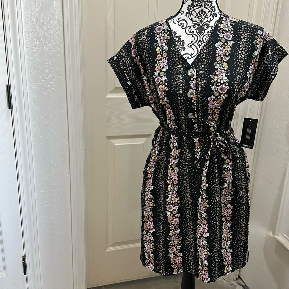 Mint of Blush black floral dress-size medium NEW